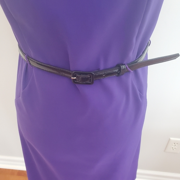 AGB Women's Sleeveless Sheath Dress with Belt - Picture 4 of 7